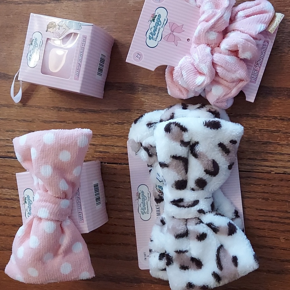 Vintage cosmetic company set